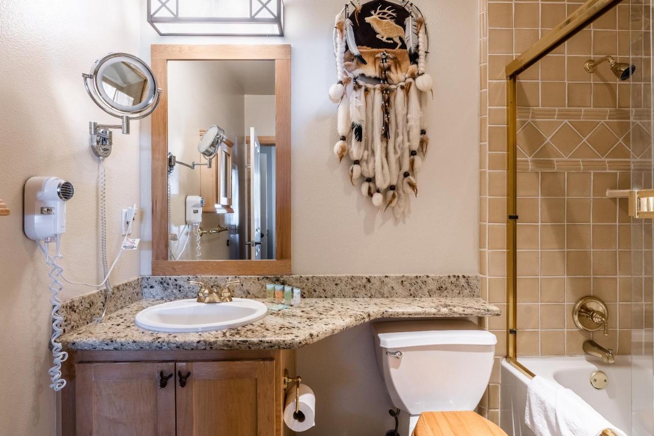 Juniper Springs Lodge #413 - Luxury Ski In Ski Out! 2 Bedroom 马姆莫斯湖 外观 照片