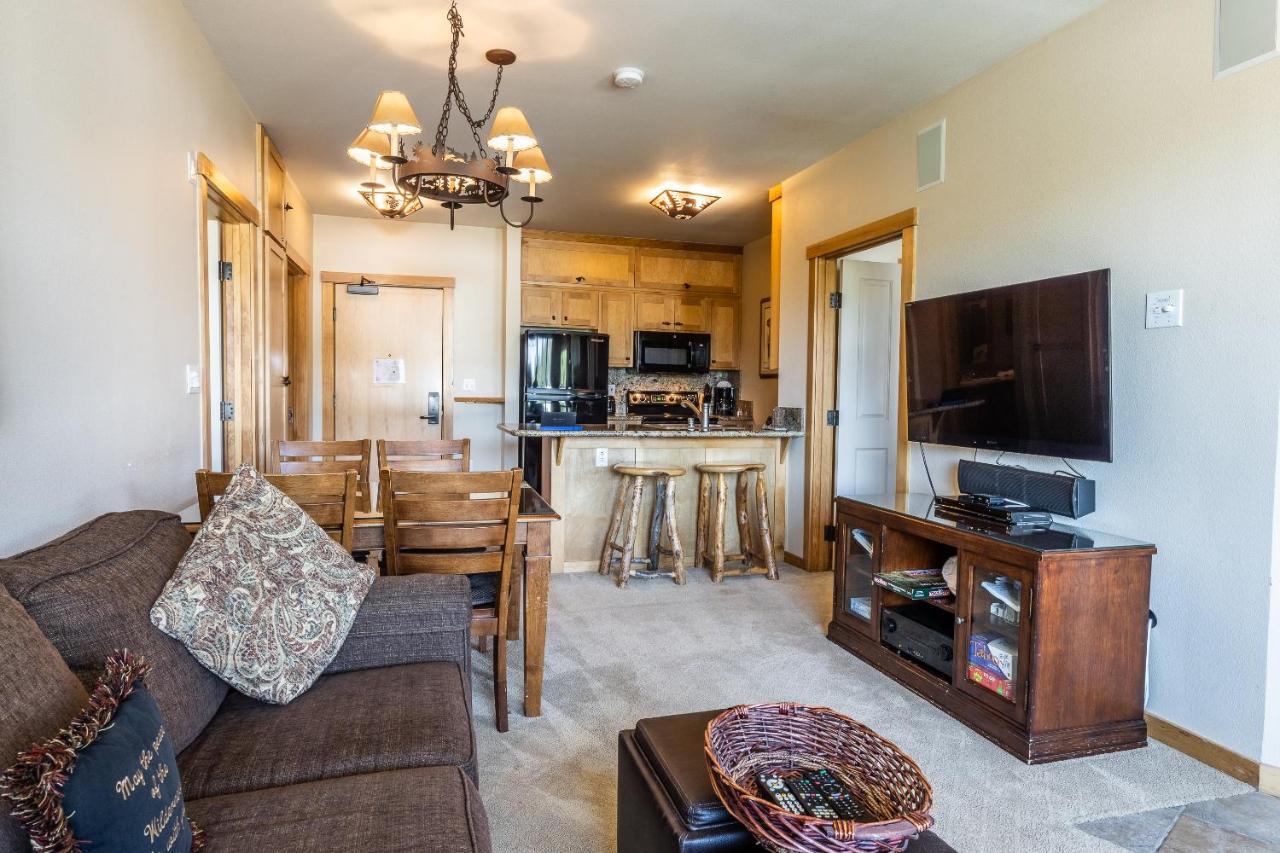 Juniper Springs Lodge #413 - Luxury Ski In Ski Out! 2 Bedroom 马姆莫斯湖 外观 照片