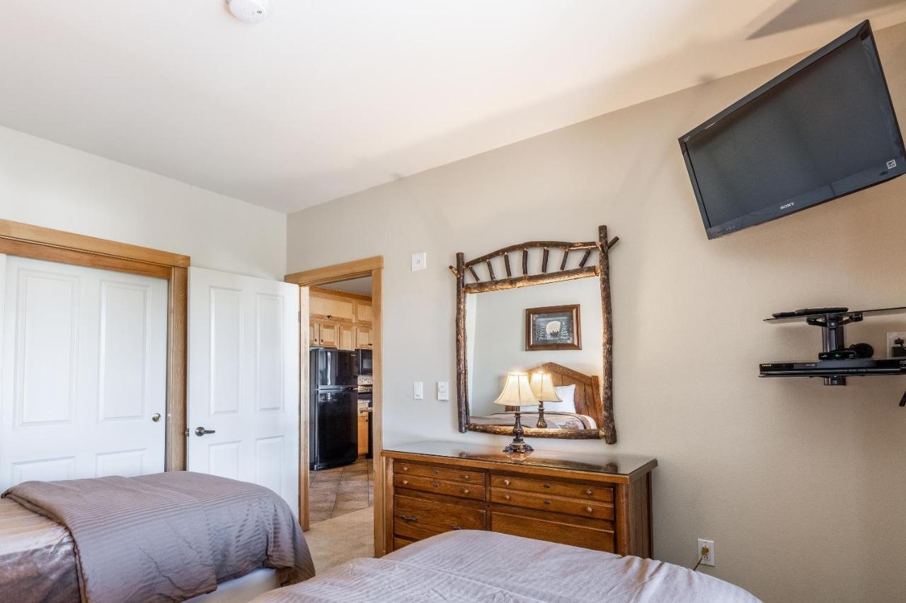 Juniper Springs Lodge #413 - Luxury Ski In Ski Out! 2 Bedroom 马姆莫斯湖 外观 照片