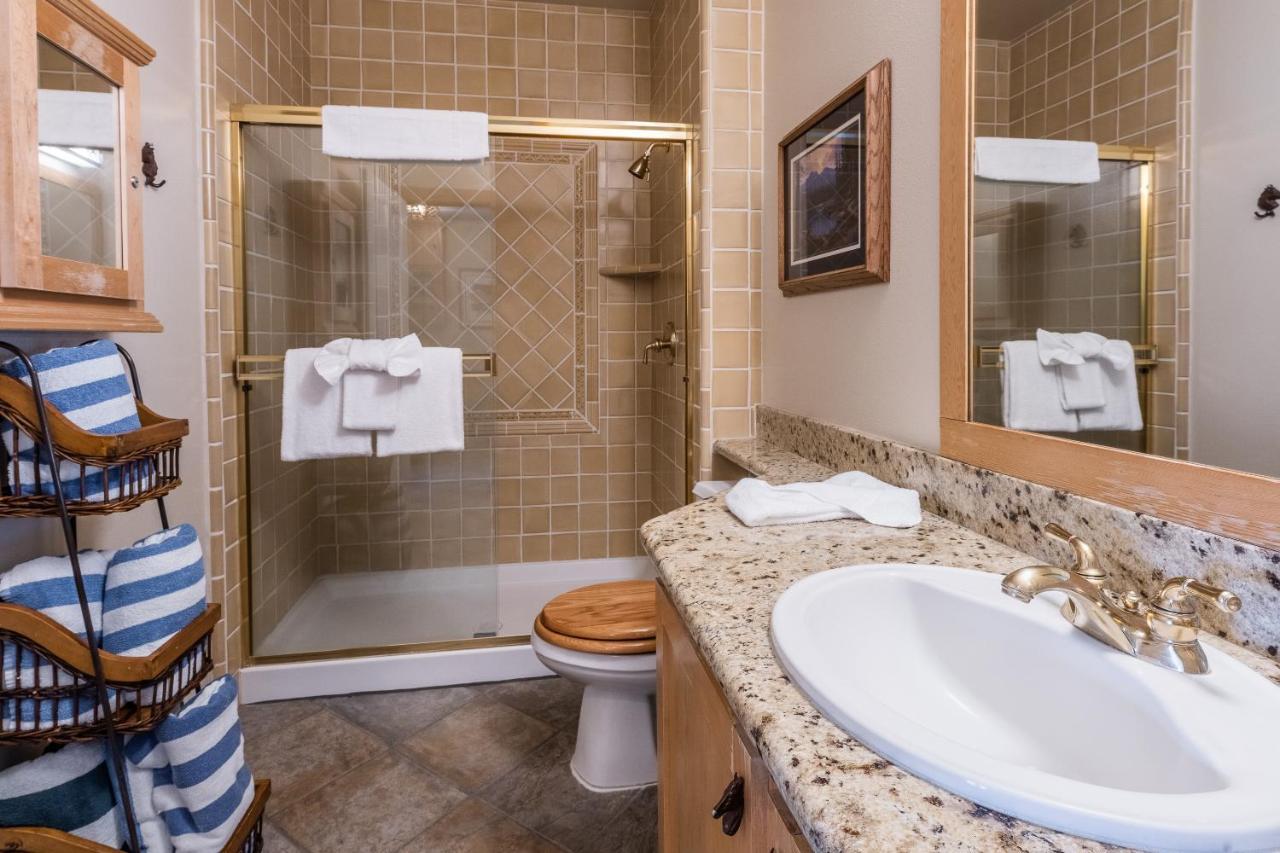 Juniper Springs Lodge #413 - Luxury Ski In Ski Out! 2 Bedroom 马姆莫斯湖 外观 照片